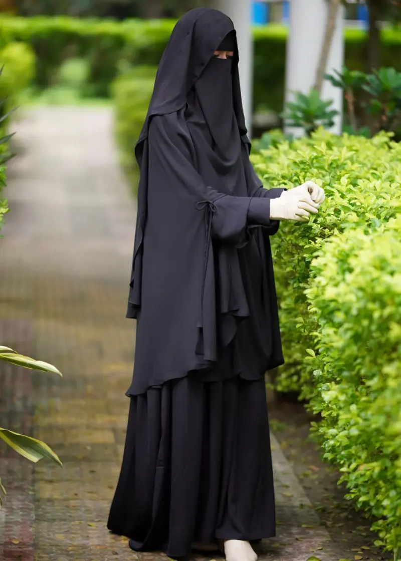 মুত্তাকিম বোরকা